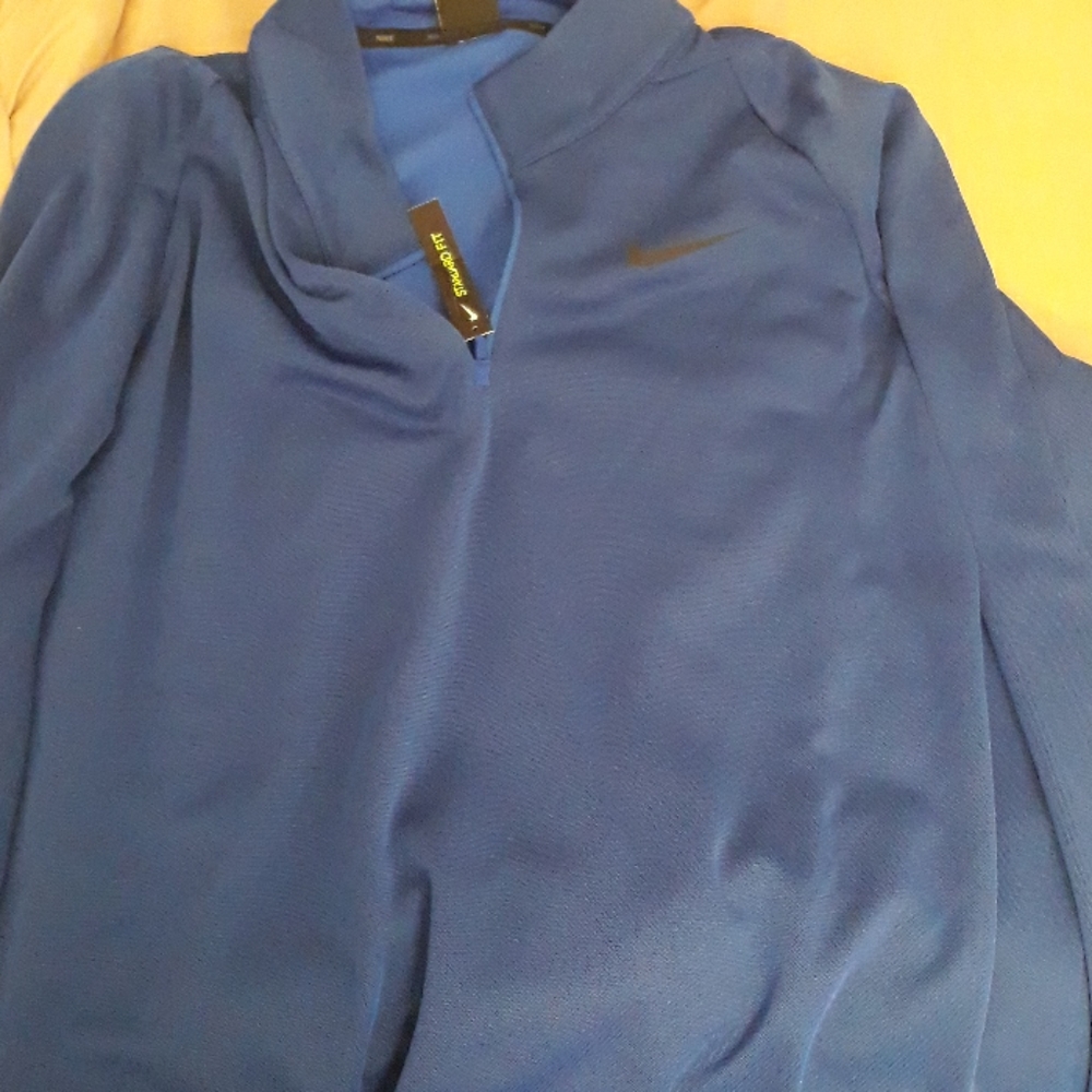 Nike pullover